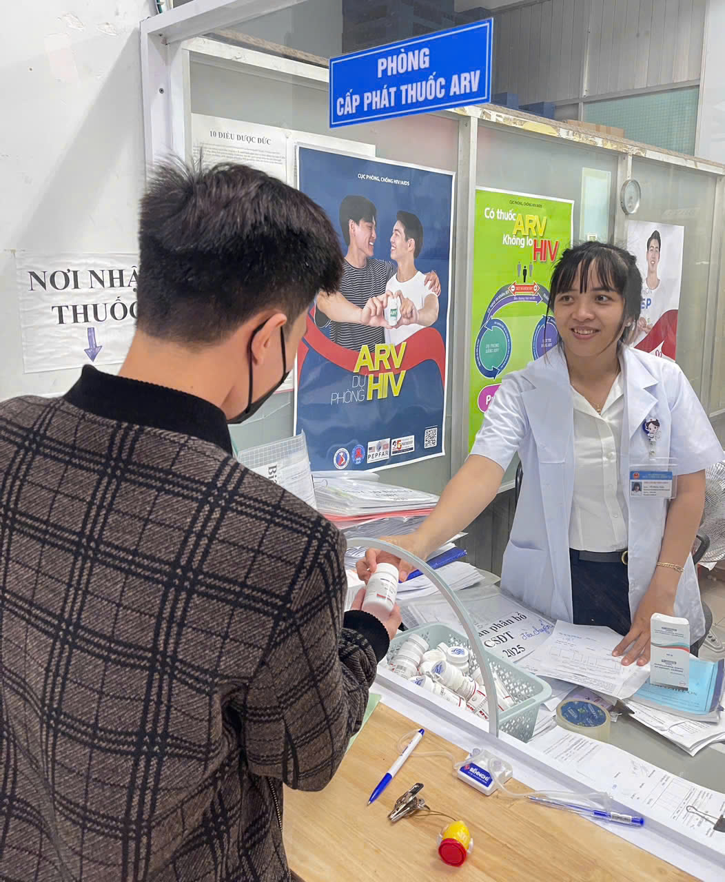 Hưởng ứng Ngày Thế giới phòng, chống AIDS (1-12):  Chung tay hành động để chấm dứt dịch AIDS vào năm 2030